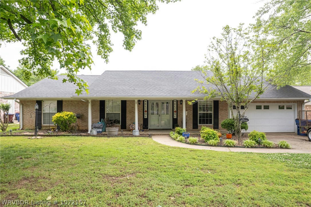 2820 DALLAS DR, FORT SMITH, AR 72901, photo 1 of 25