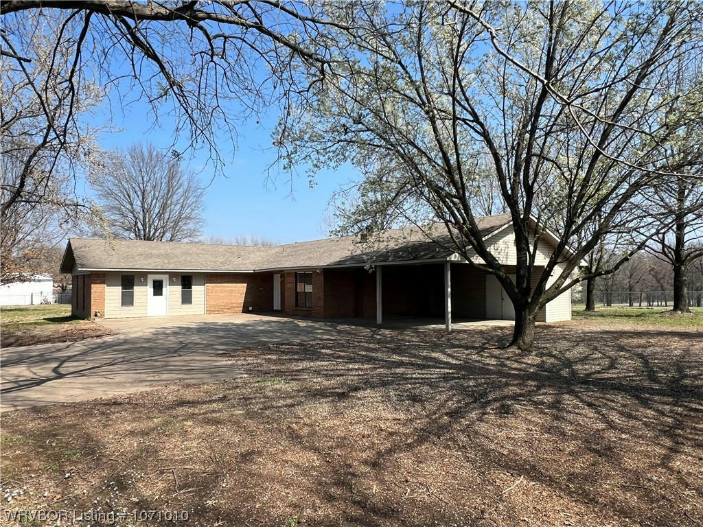 309 NEAL DR, ROLAND, OK 74954, photo 1 of 21