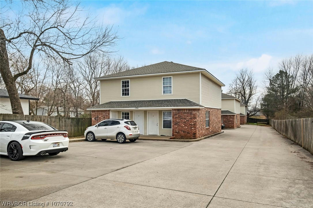 1500 DALLAS ST, FORT SMITH, AR 72901, photo 1 of 40
