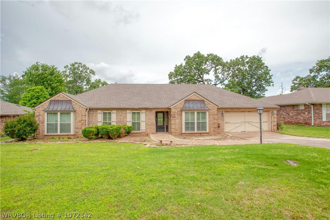 7515 OXFORD PL, FORT SMITH, AR 72903, photo 1 of 26