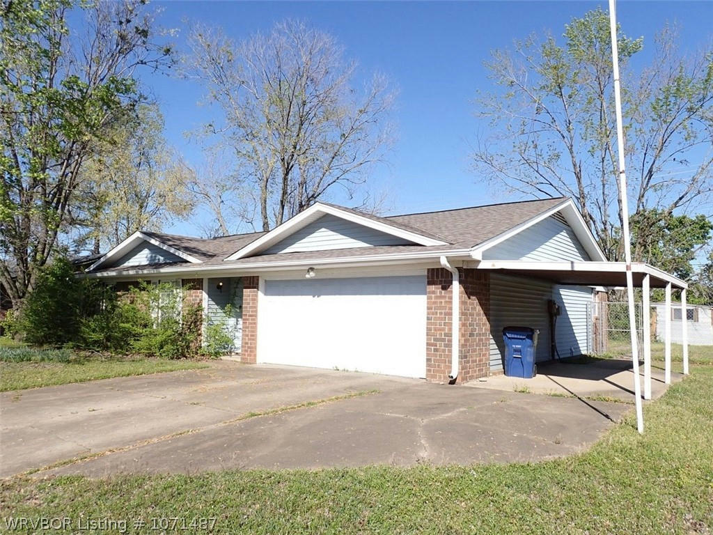 8713 S 35TH TER, FORT SMITH, AR 72908, photo 1 of 14