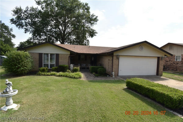 1704 E EDMONDSON DR, SALLISAW, OK 74955 - Image 1