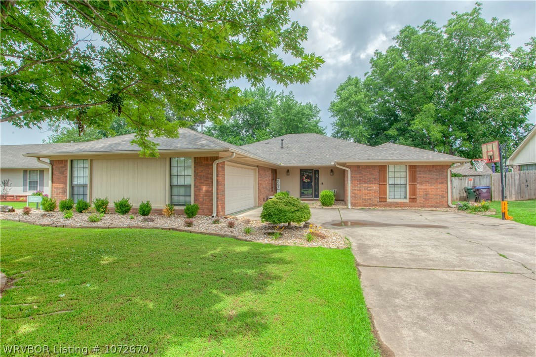 3105 S 105TH ST, FORT SMITH, AR 72903, photo 1 of 32