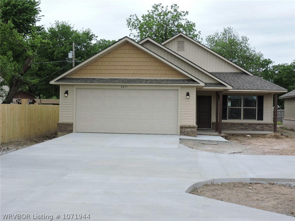 3211 N 6TH ST, FORT SMITH, AR 72904, photo 1 of 24