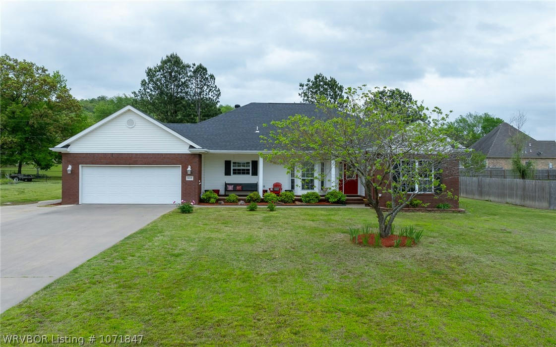 1610 TIGER LILY CT, GREENWOOD, AR 72936, photo 1 of 39