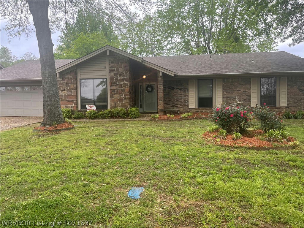 8013 WILLIAMSBURG RD, FORT SMITH, AR 72903, photo 1 of 50