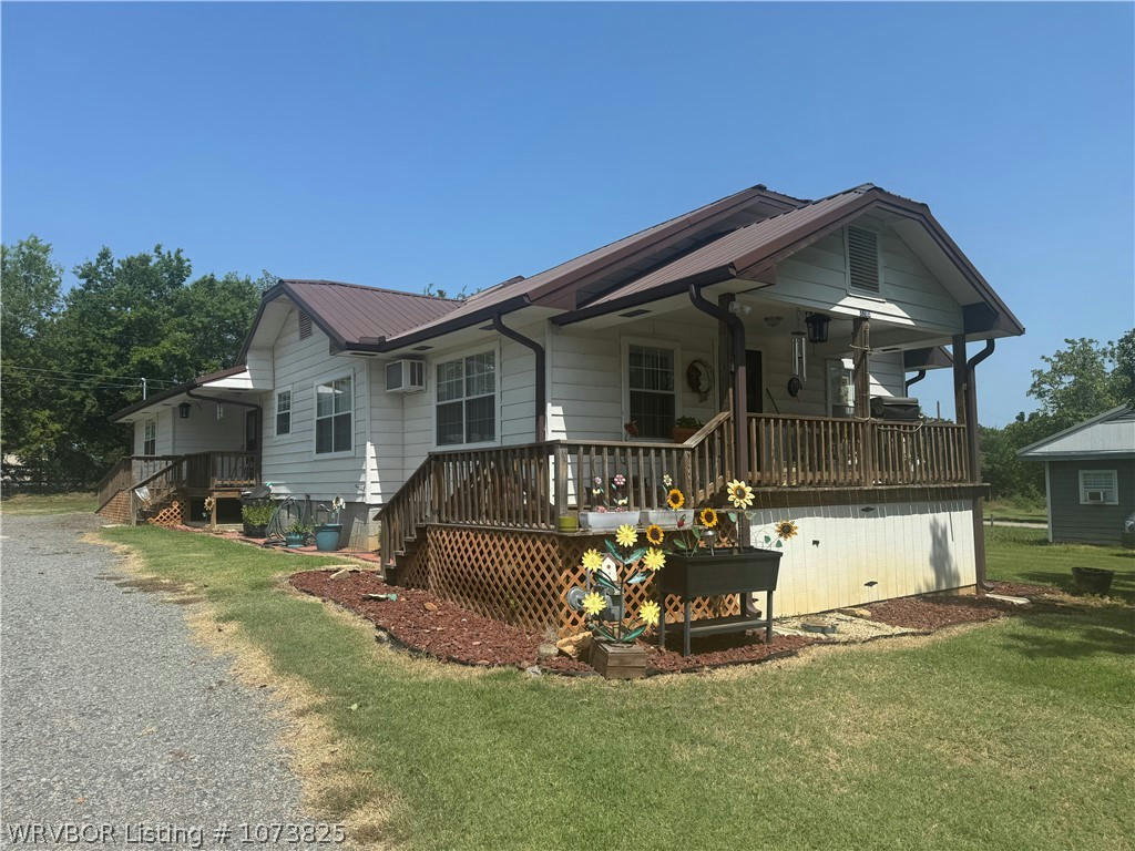 208 OAK AVE, POTEAU, OK 74953, photo 1 of 50